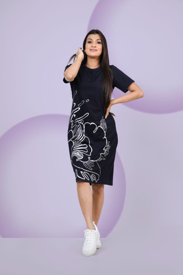 Abstract Metallic Printed T-shirt Dress - Image 5