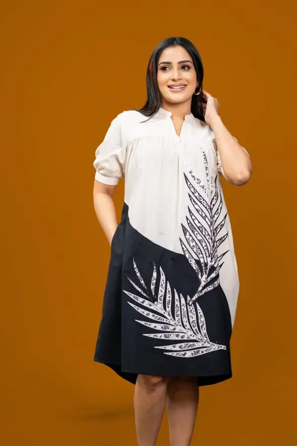 Embroidered Two-Tone Short Dress - Image 6