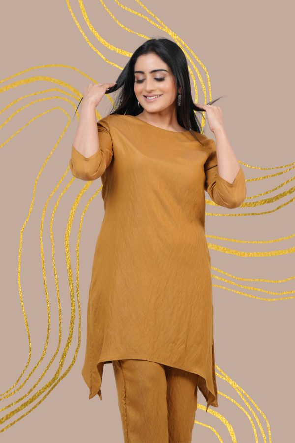 Curve Nek Slit Detail Kurta Dress & Casual Pant - Image 4