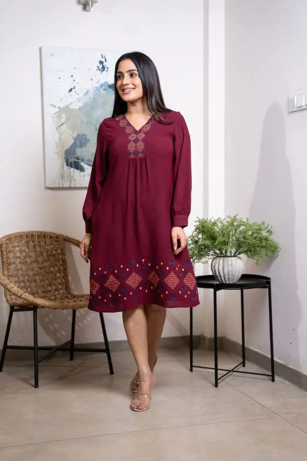 Loose Fitted Neckline Embroidery Short Dress - Image 5