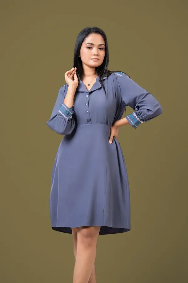 Yoke & Cuff Embroidered Front Slit Short Dress - Image 2