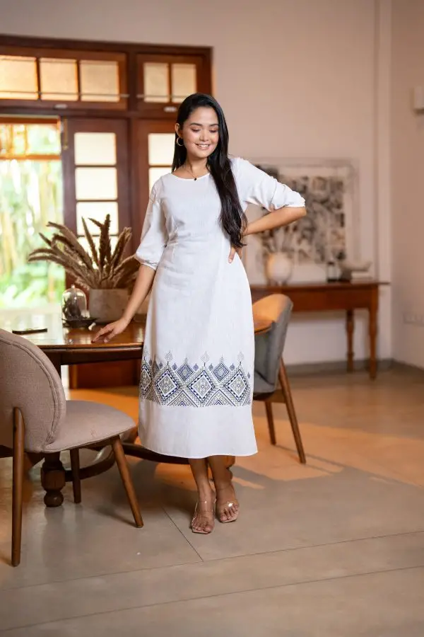 Geometric Embroidered Midi Dress - Image 5