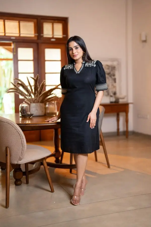 Puff Sleeve Embroidery Short Dress