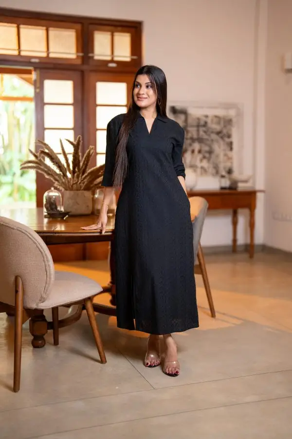 Collared Front Slit Cut Lawn Dress - Image 4