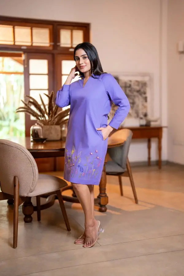 Floral Hem Embroidery Short Dress - Image 2