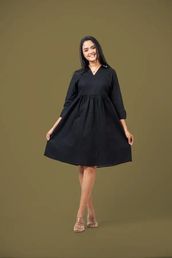 Collar Contrast Embroidered Short Dress - Image 3