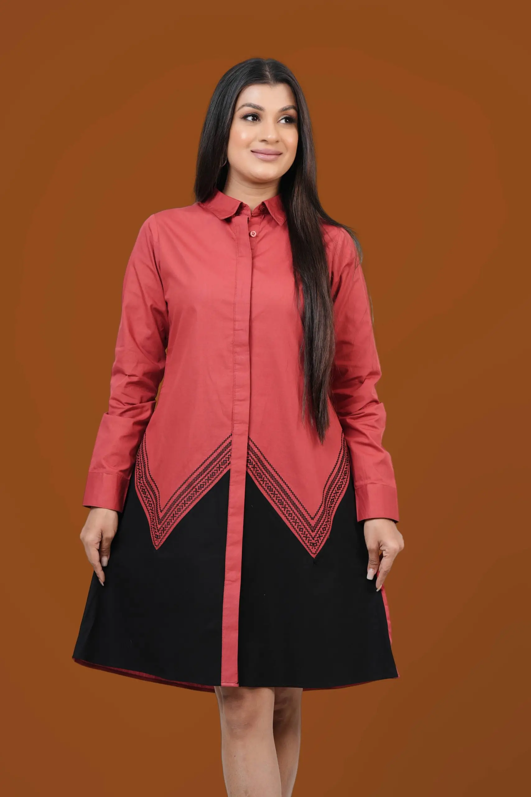 Embroidered Colour Block Short Dress - Image 5