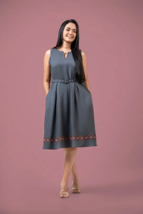 Hem Embroidered Sleeveless Short Dress - Image 3