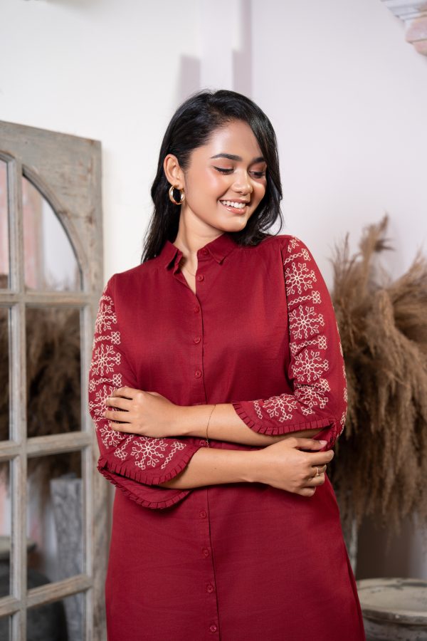 Sleeve Knife Pleat Detail Embroidered Midi Shirt Dress