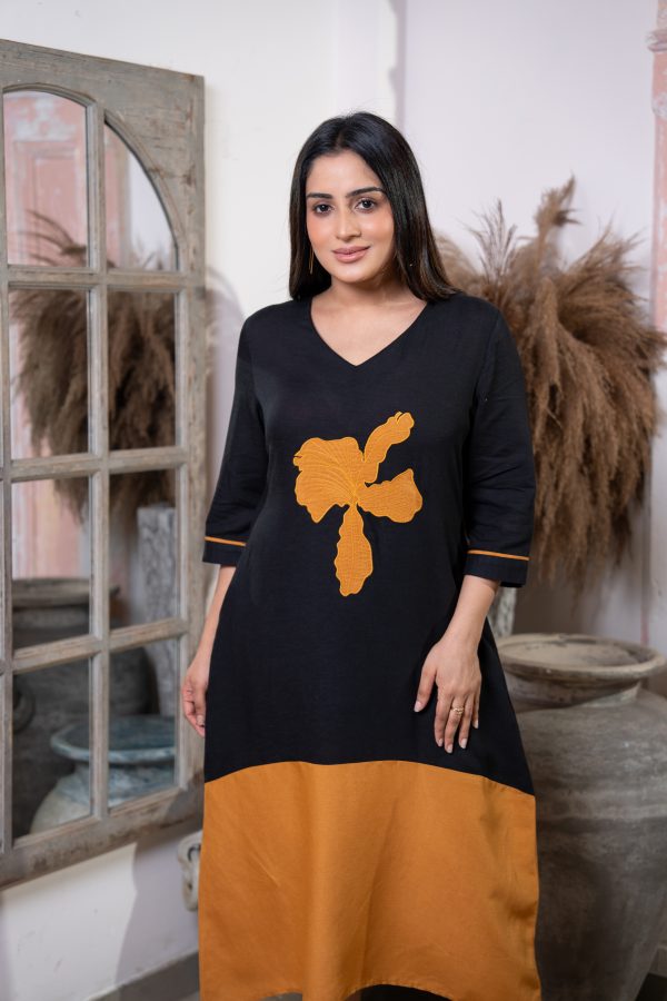 Color Block Floral Applique Detailed Midi Dress - Image 4