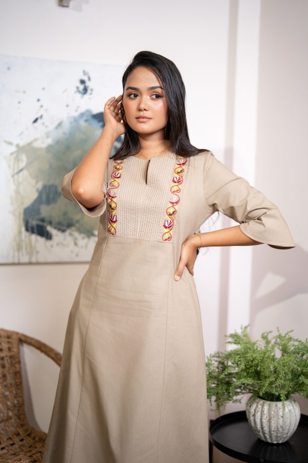 Embroidered Pintuck Detail Maxi Dress