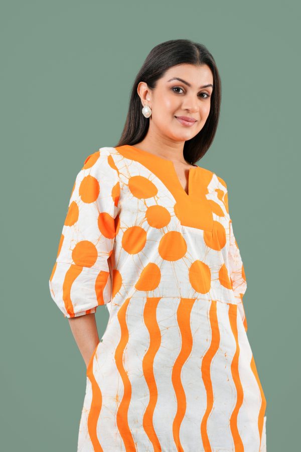 Geometric Patterned Batik Midi Dress - Image 5