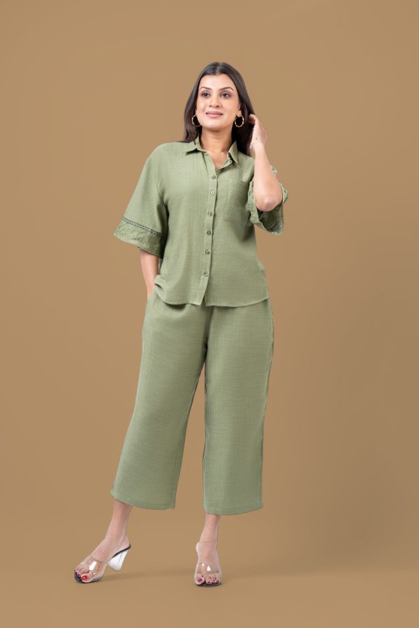 Loose Fitted Shirt and Three-Quarter Pants Set - Image 2