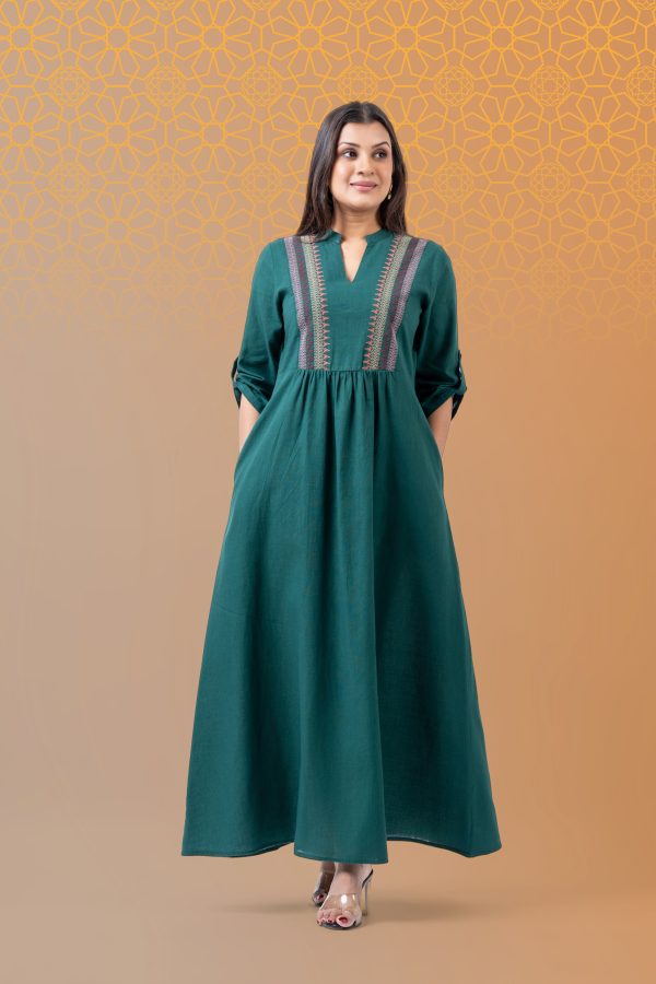 Sleeve Tab Detail Embroidered Maxi Dress - Image 4