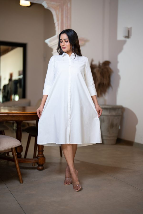 Cutlawn Detailed Button Up Midi Dress