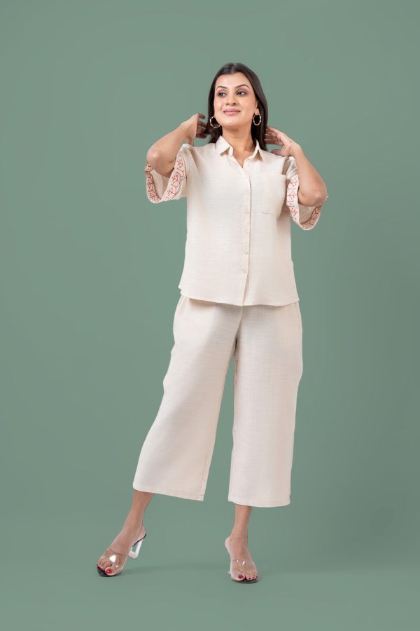 Loose Fitted Shirt and Three-Quarter Pants Set - Image 4