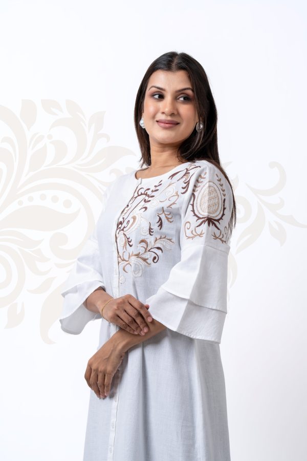 Round Neck Embroidered Maxi Dress - Image 3