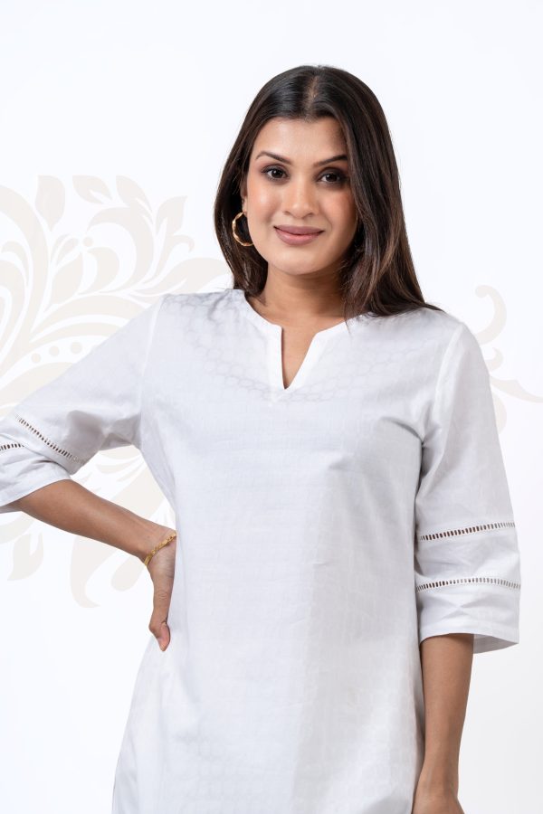 Sleeve Lace Detail Notch Neck Kurta Top