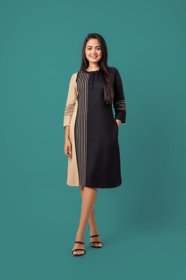 Embroidery Detail Color Block Short Dress - Image 4