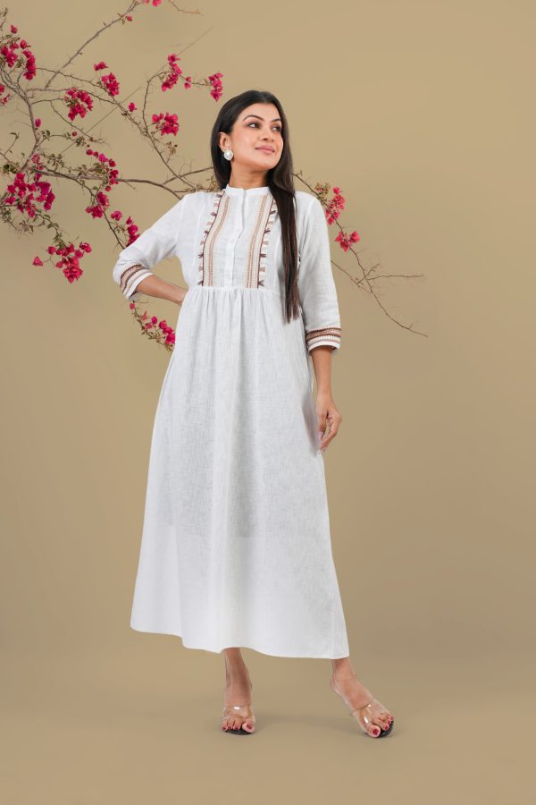 Tassel Embroidery Detail Maxi Dress - Image 4