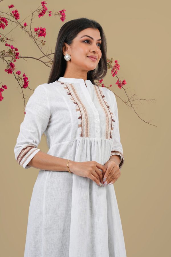 Tassel Embroidery Detail Maxi Dress - Image 2