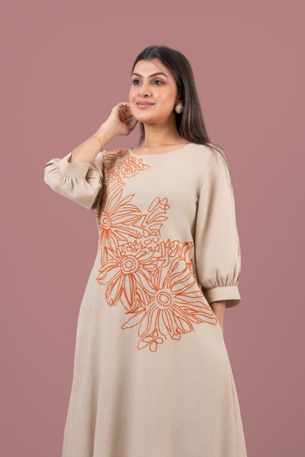 Floral Embroidered Round Neck Maxi Dress - Image 3