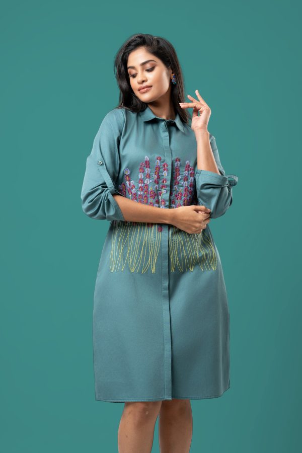 Floral Embroidery Detailed Short Shirt Dress