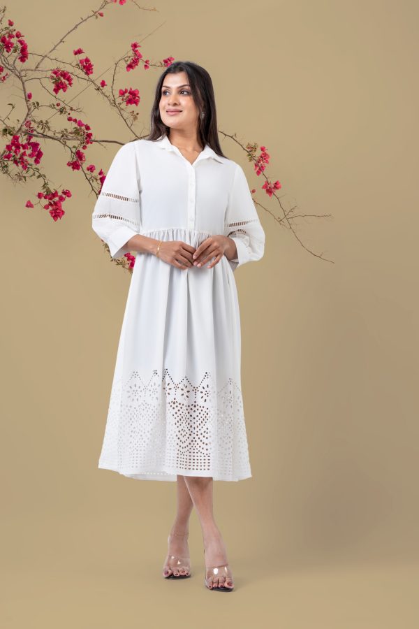 Lace Detail Laser Cut Hem Midi Dress - Image 4