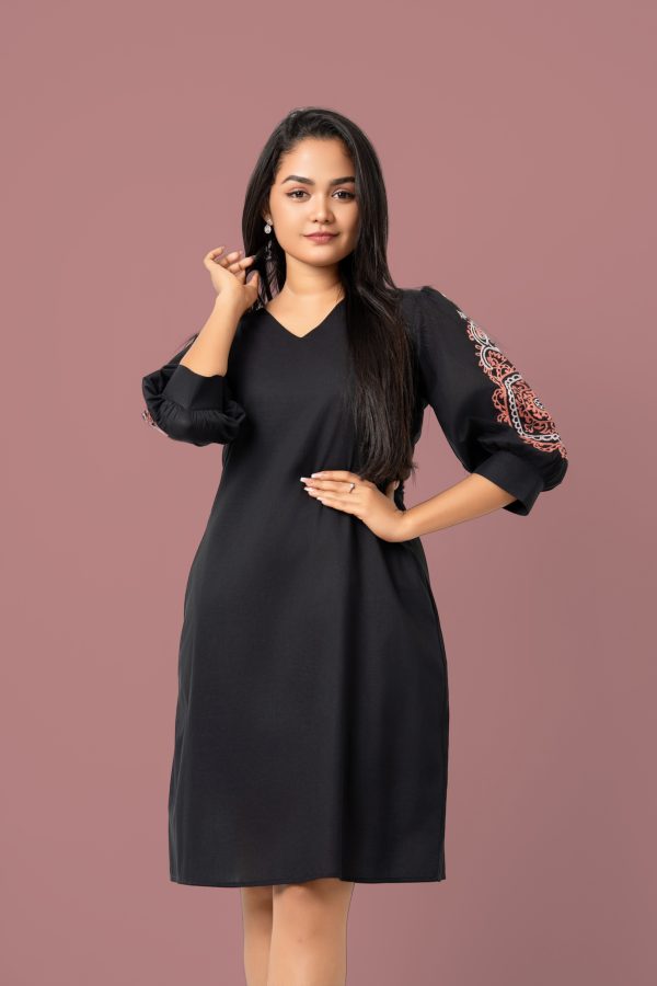 Sleeve Embroidery Detail Short Dress
