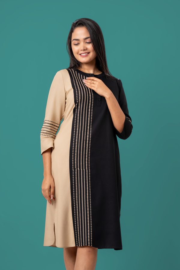Embroidery Detail Color Block Short Dress - Image 2