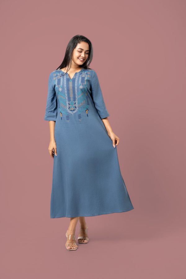 Geometric Embroidered Maxi Dress - Image 5