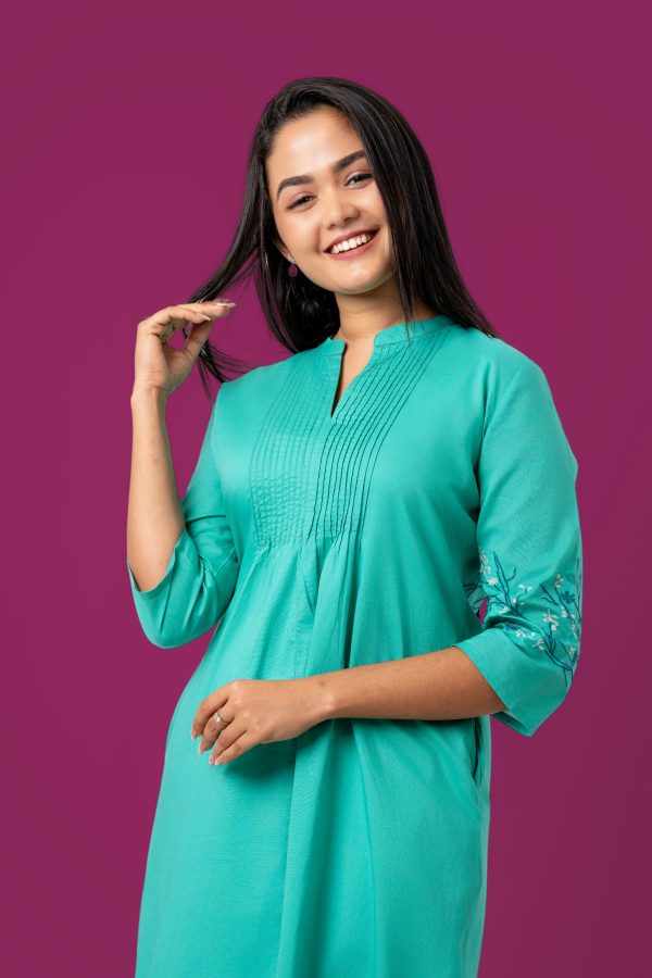 Embroidered Pintuck Detail Short Dress