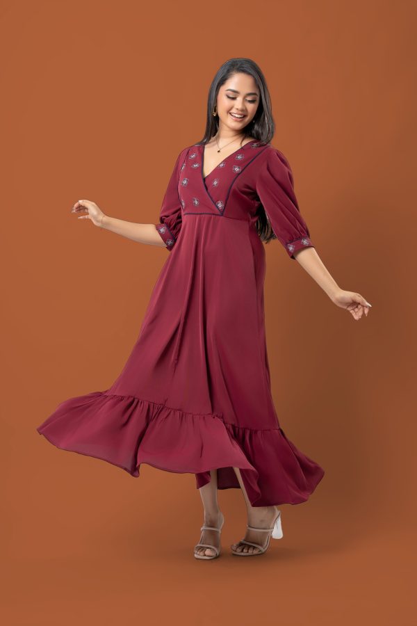 Embroidered Colourblock Piping Detail Maxi Dress - Image 5