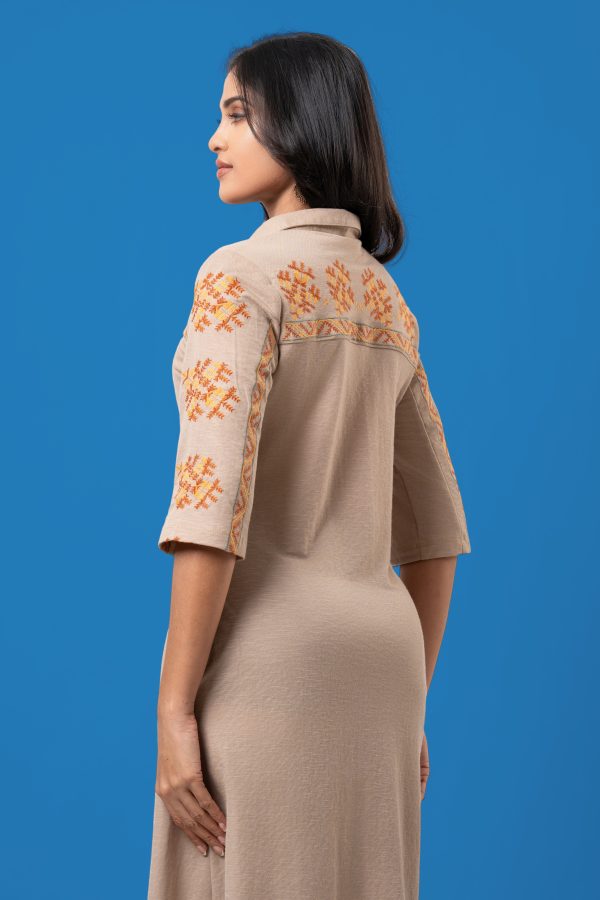 Embroidery Detail Collared Short Dress - Image 5