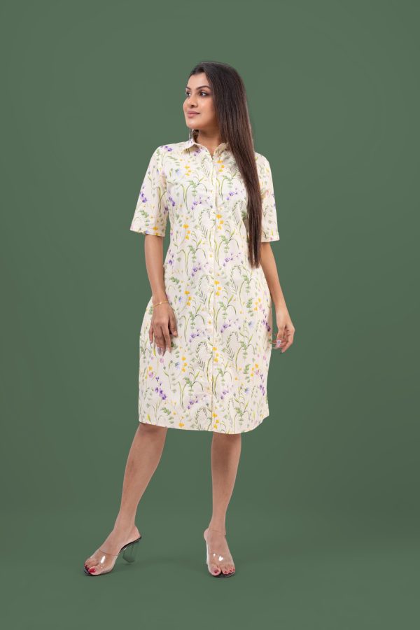 Floral Patterned Short Shirt Dress - Image 4