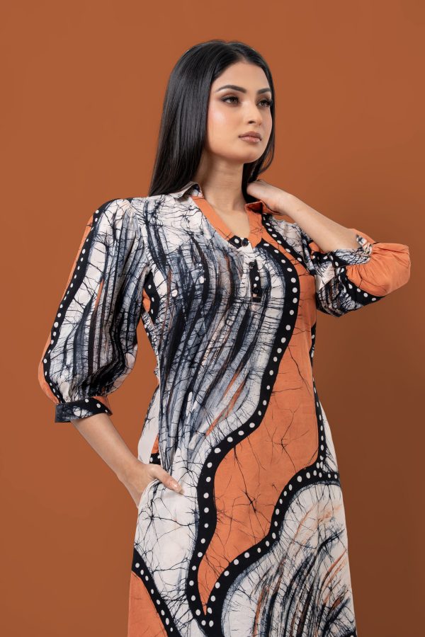 Abstract Patterned Batik Maxi Dress - Image 5