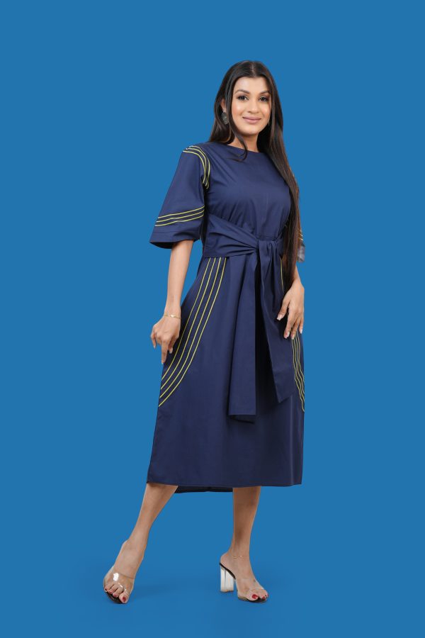 Front Tie-Up Detail Embroidered Midi Dress - Image 4