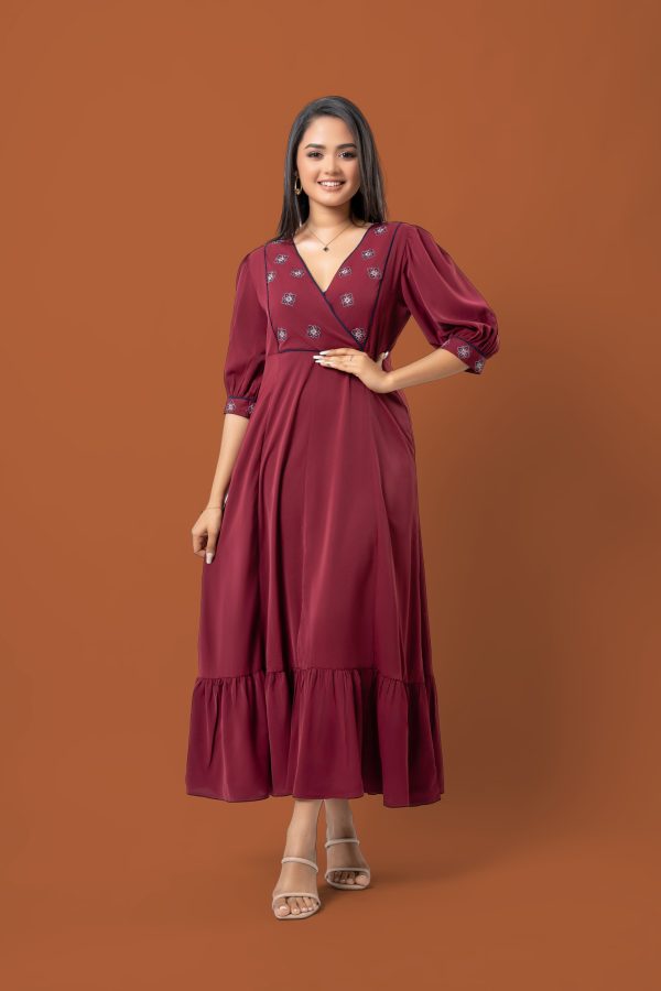 Embroidered Colourblock Piping Detail Maxi Dress - Image 3