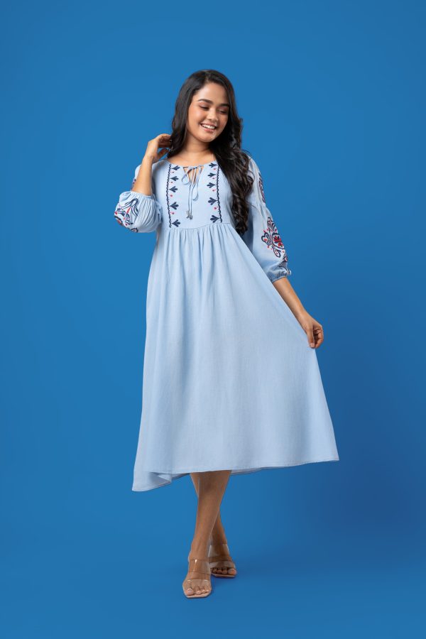 Front Tie-Up Detail Embroidered Midi Dress - Image 4