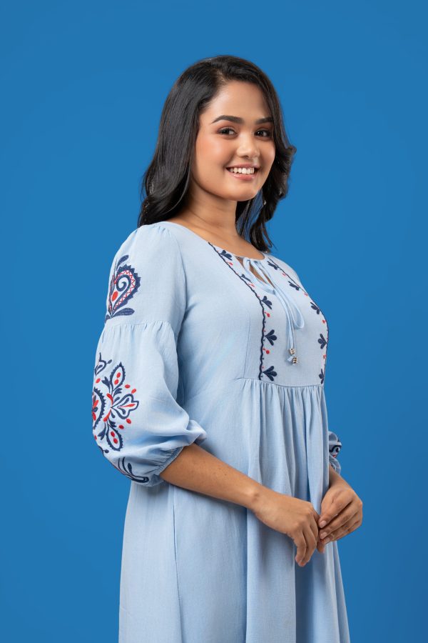 Front Tie-Up Detail Embroidered Midi Dress - Image 2