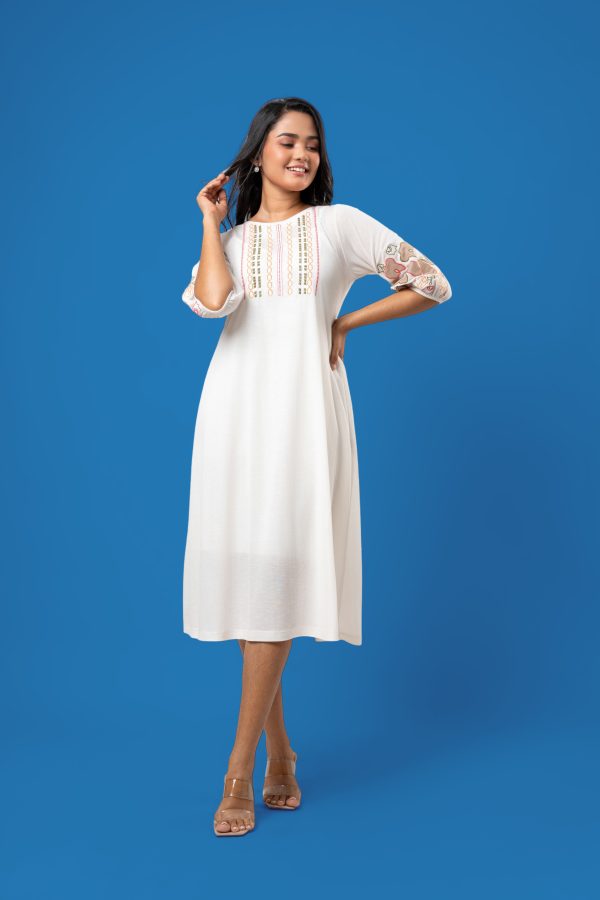 Puff Sleeve Embroidered Midi Dress - Image 3