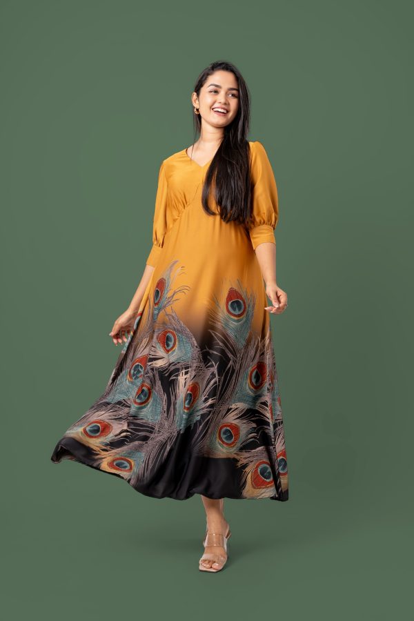Feather Patterned Maxi Dress - Image 5