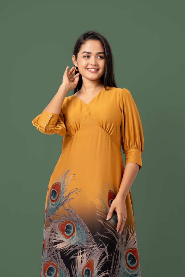 Feather Patterned Maxi Dress - Image 2