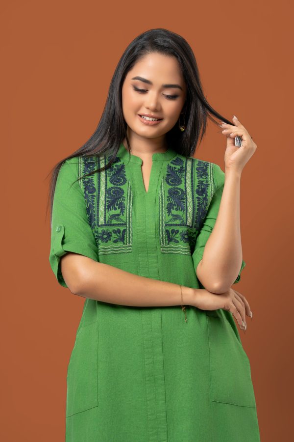 Patch Pocket Detail Embroidered Short Dress