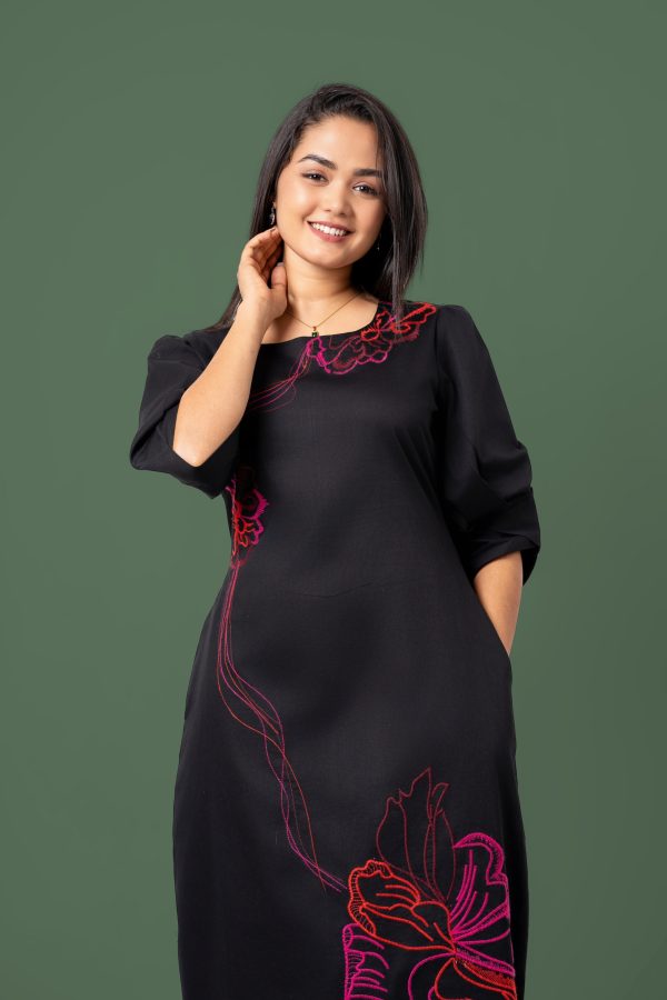 Floral Embroidery Detail Midi Dress