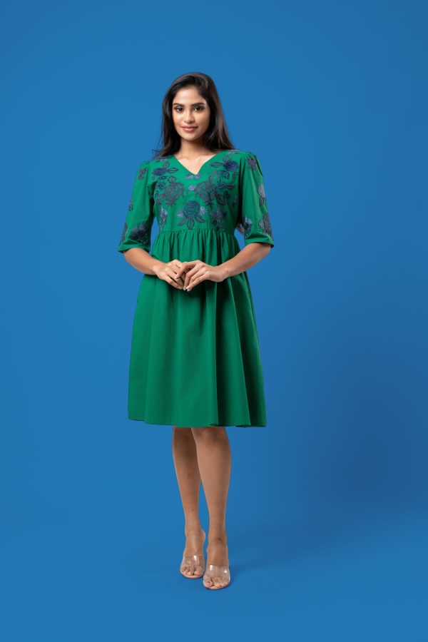 V-Neck Embroidery Detailed Short Dress - Image 3
