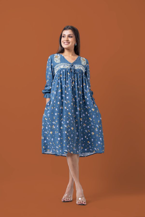 Embroidered Front Gather Detail Short Dress - Image 6