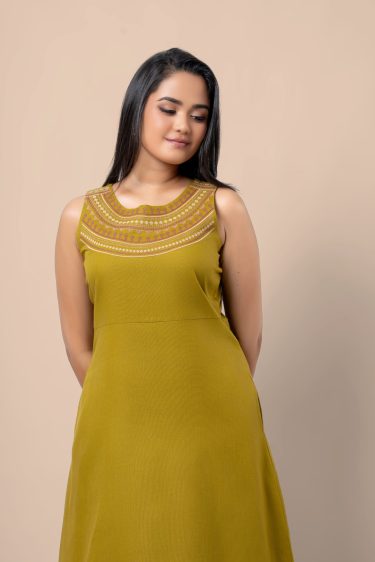 Embroidered Sleeveless High-Low Maxi Dress
