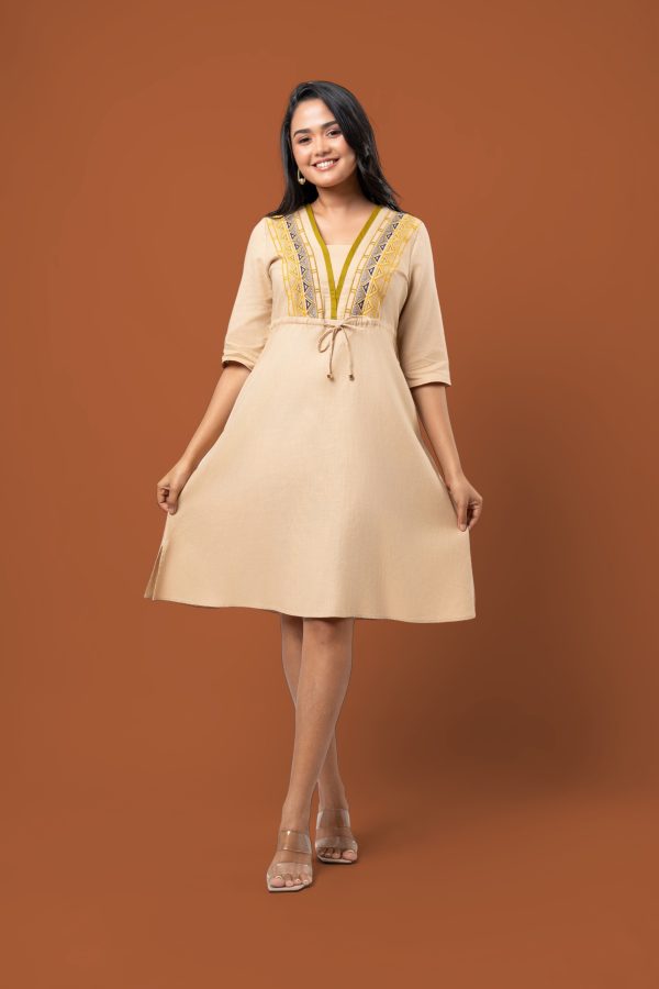 Colourblock Embroidery Detail Waist Tie-Up Short Dress - Image 2