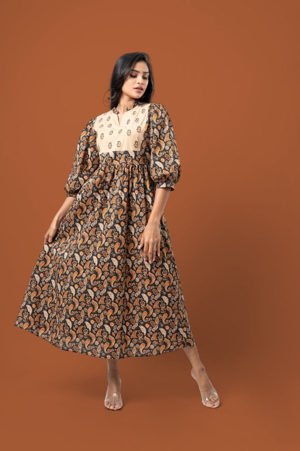 Two Tone Embroidered Maxi Dress - Image 4
